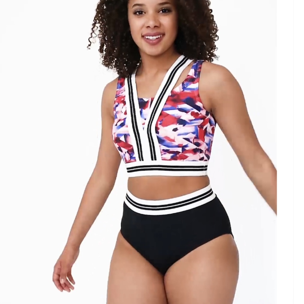 LimeRicki large swim top large